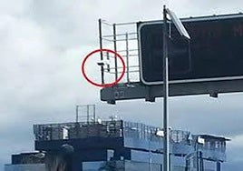 Cámara de la DGT en una autovía.