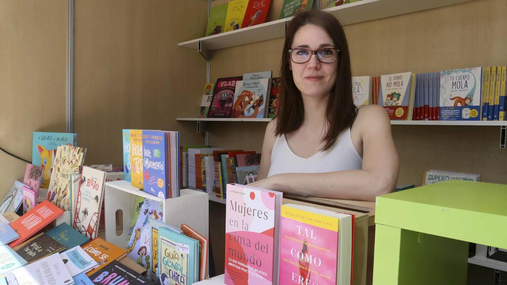 Feria del Libro de Mérida: Mucho más que novela negra en La selva y que sexo  en Pussy cat | Hoy