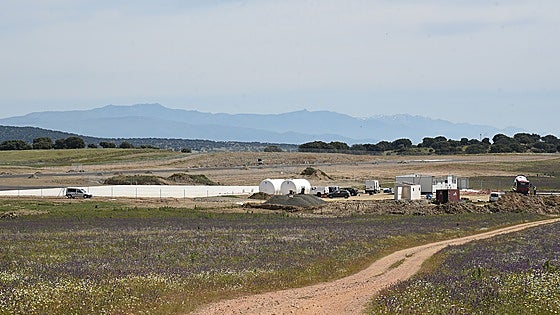 Un aeródromo en Monfragüe acortará el tiempo de actuación de los aviones antiincendios en el norte de Extremadura