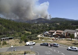 Incendio en Las Hurdes hace un año. Acabó afectando a más de diez mil hectáreas.