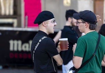 Cervezas a tres euros, litros a cinco, estos son los precios de las bebidas en el Womad Cáceres