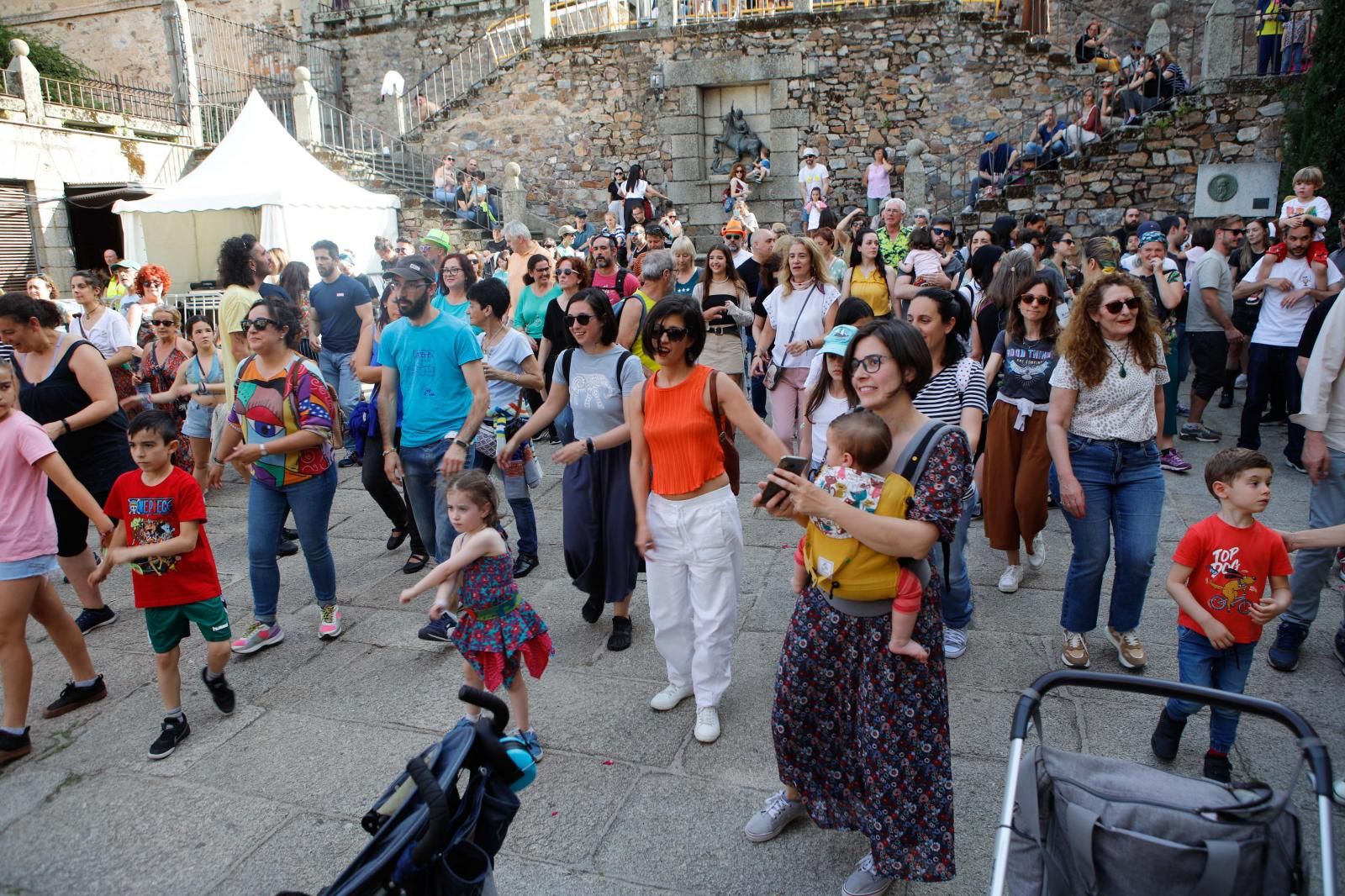 La jornada del viernes en Womad Cáceres 2024, en imágenes