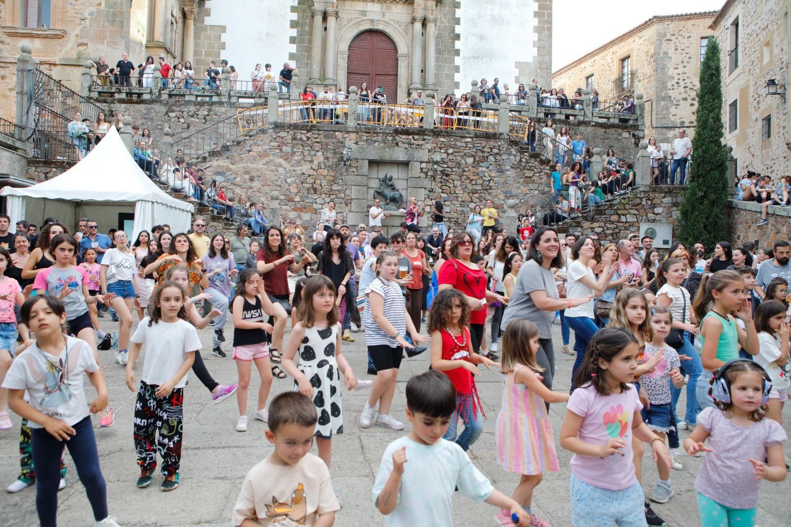 La jornada del viernes en Womad Cáceres 2024, en imágenes