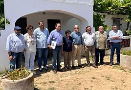 Los organizadores del Bolsín junto a las autoridades asistentes al último tentadero