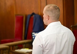 Eugenio Delgado, en la sala de vistas de la Audiencia Provincial de Badajoz, al inicio del juicio.
