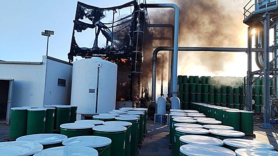 Conesa sobre el incendio en su fábrica de Miajadas: «La campaña del tomate se ha podido salvar»