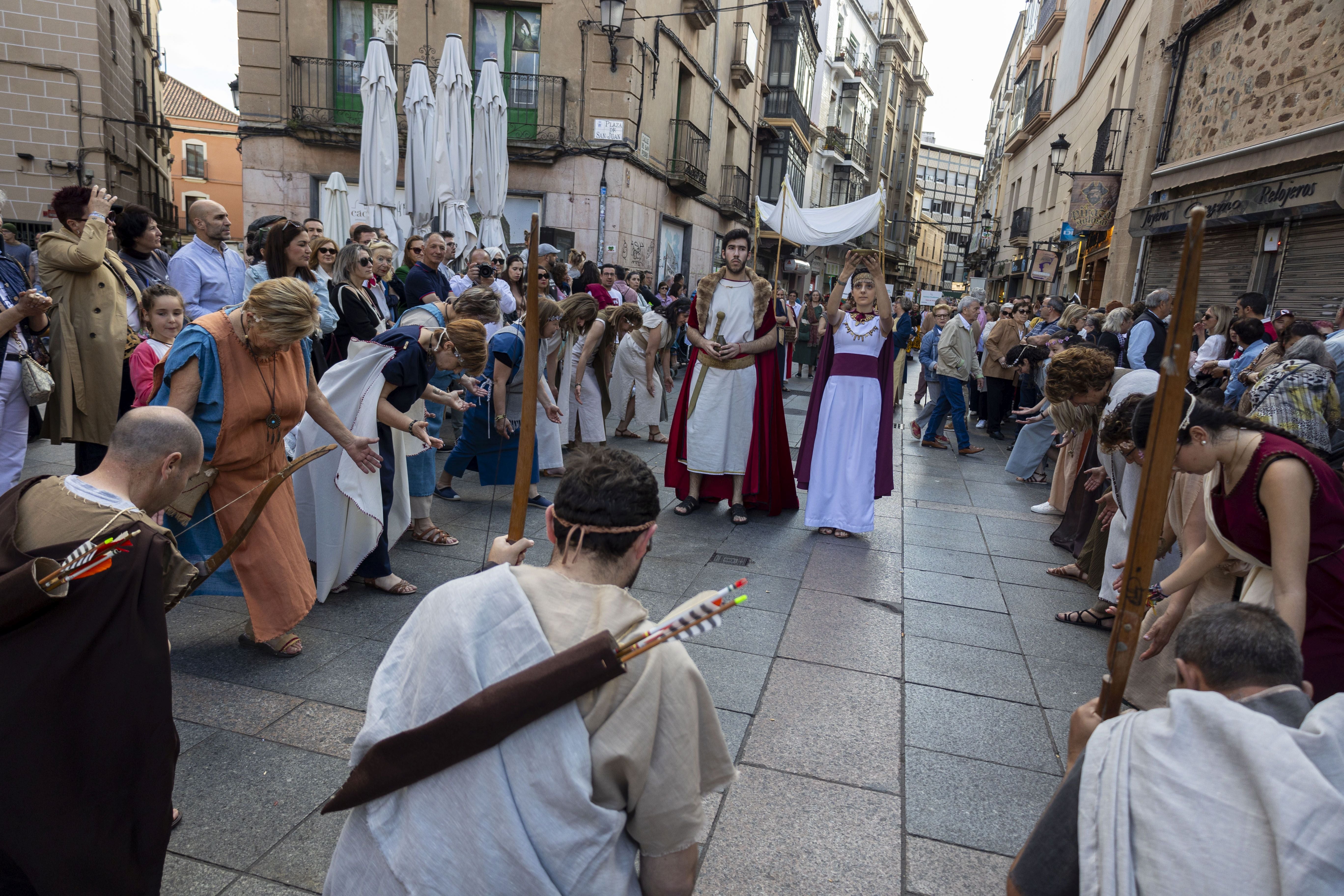 El desfile de Jato, en imágenes