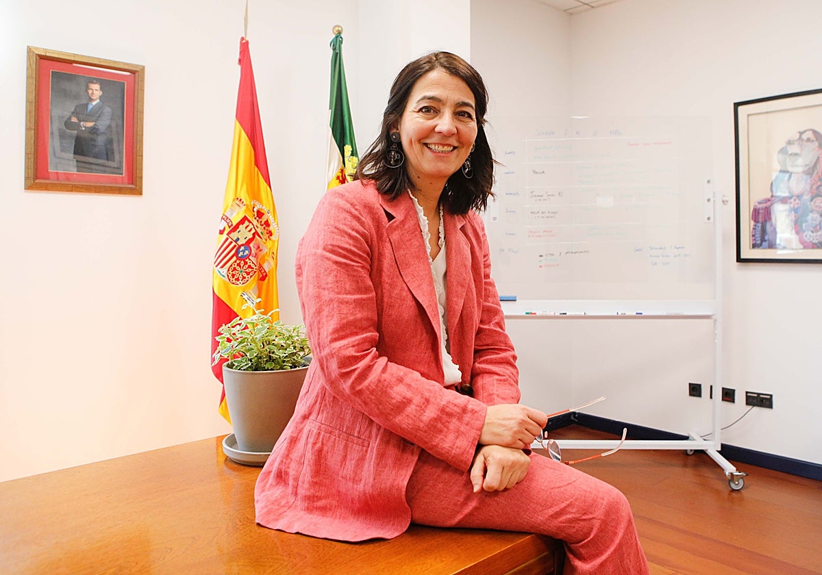 Olga Suárez Herranz en su despacho de jefatura de la Fiscalía Provincial de Cáceres.