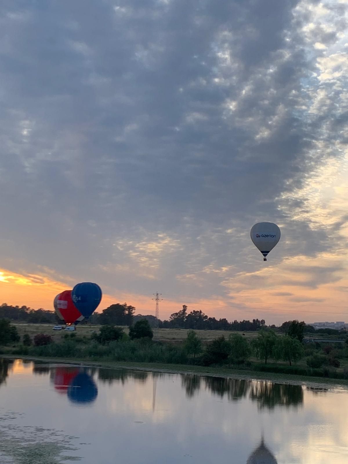 Las mejores imágenes de los globos aerostáticos sobrevolando Badajoz