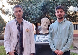 Jesús Zapata junto a su profesor Guillermo Gervasini.