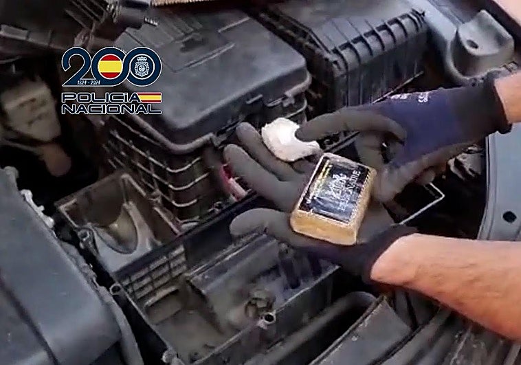 Droga intervenida por la Policía Nacional a la salida de la capital pacense.