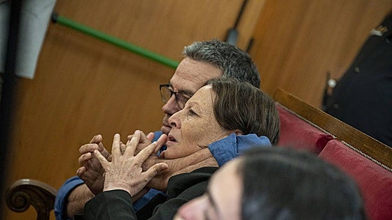 La familia de Manuela Chavero: «Le ha caído la condena que le tenía que caer, no salir»