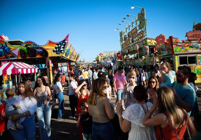 Ambiente en el Ferial, este martes por la tarde.