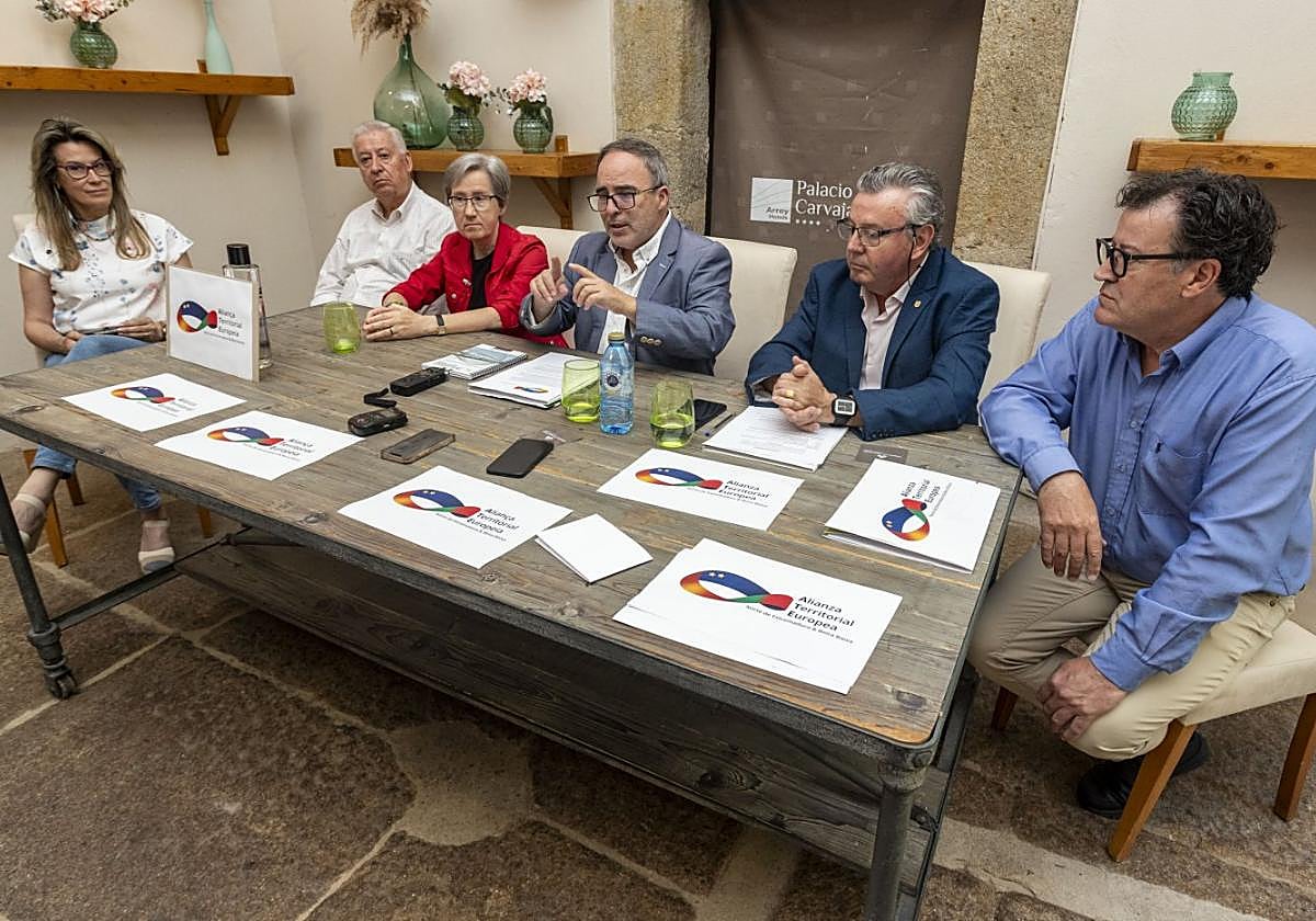 El MSU seguirá exigiendo que el Alvia pare en Plasencia.