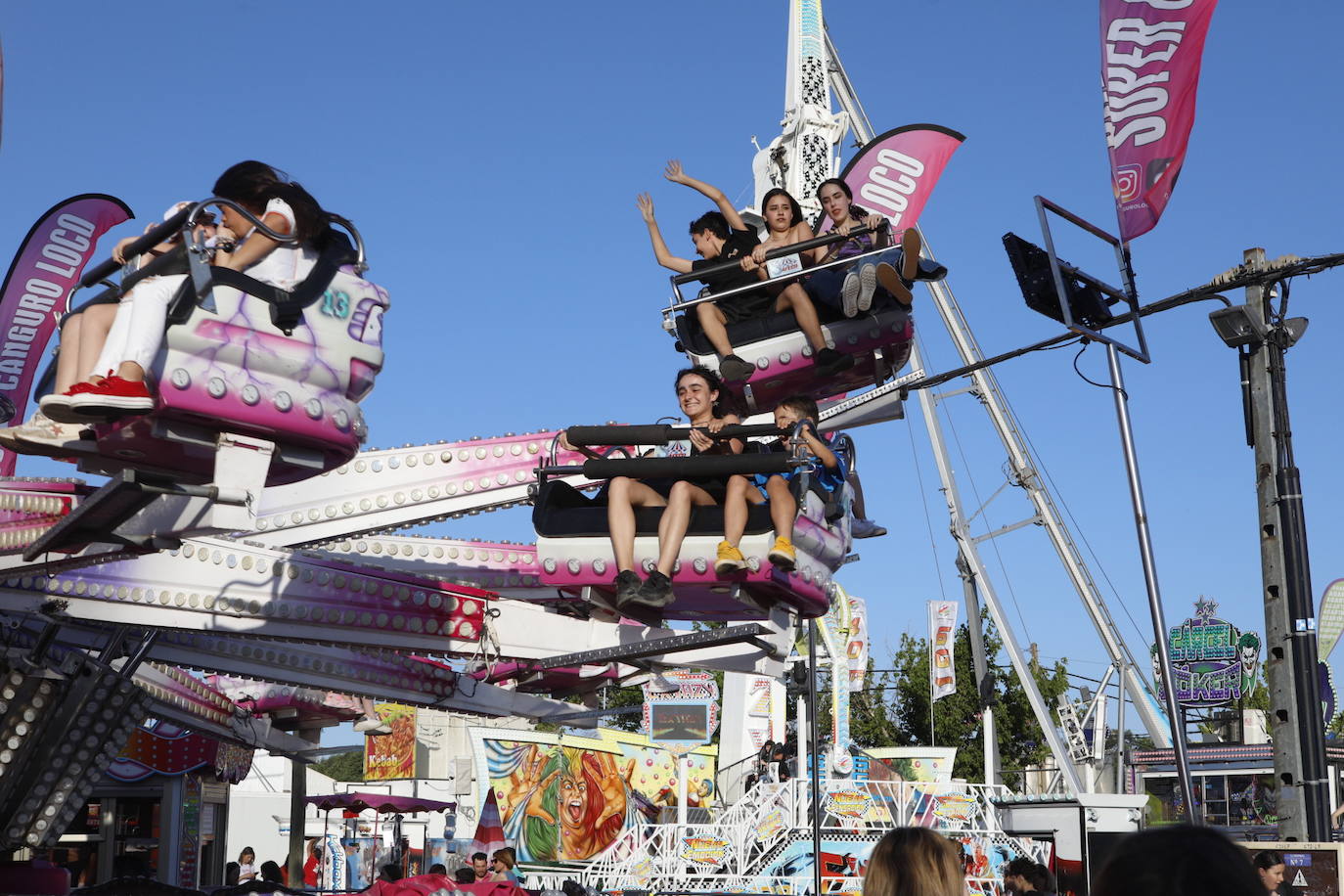 Las mejores imágenes del ambiente en el Ferial de Cáceres este sábado