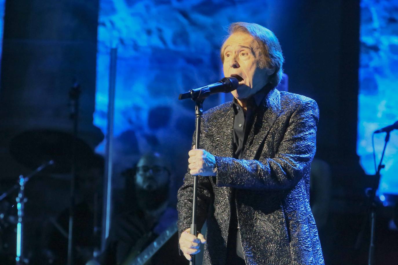 Las mejores imágenes del concierto de Raphael en Mérida (II)