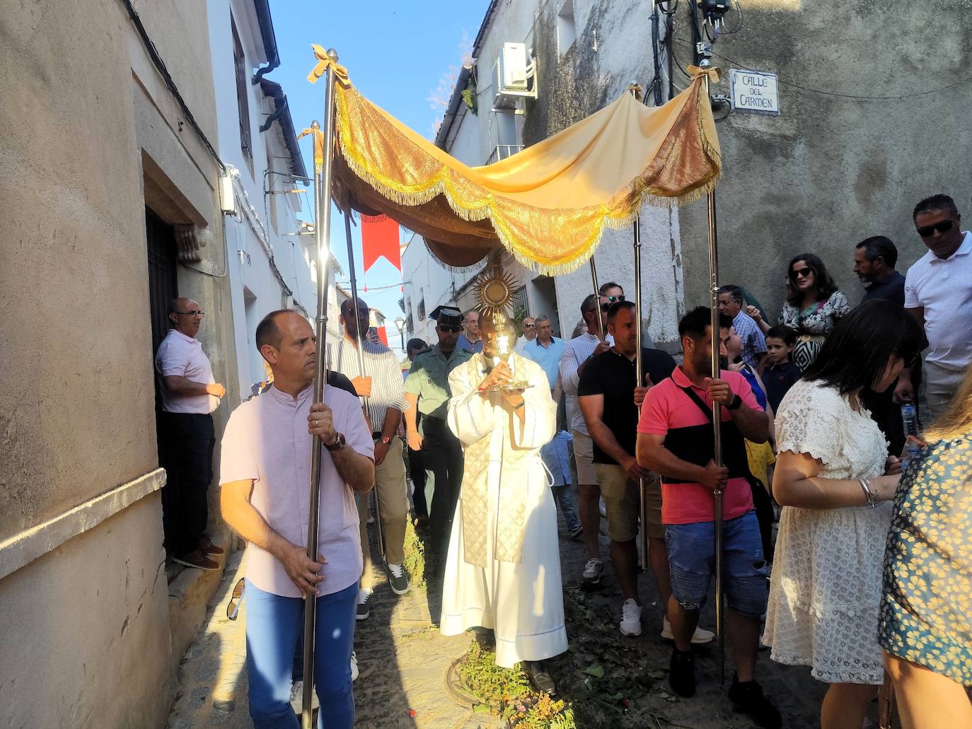 Procesión del Corpus por la Villa Adentro