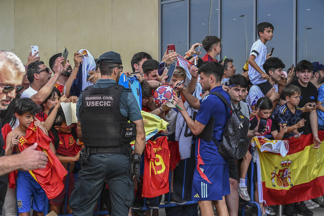 Badajoz recibe a la selección española, en imágenes (I)
