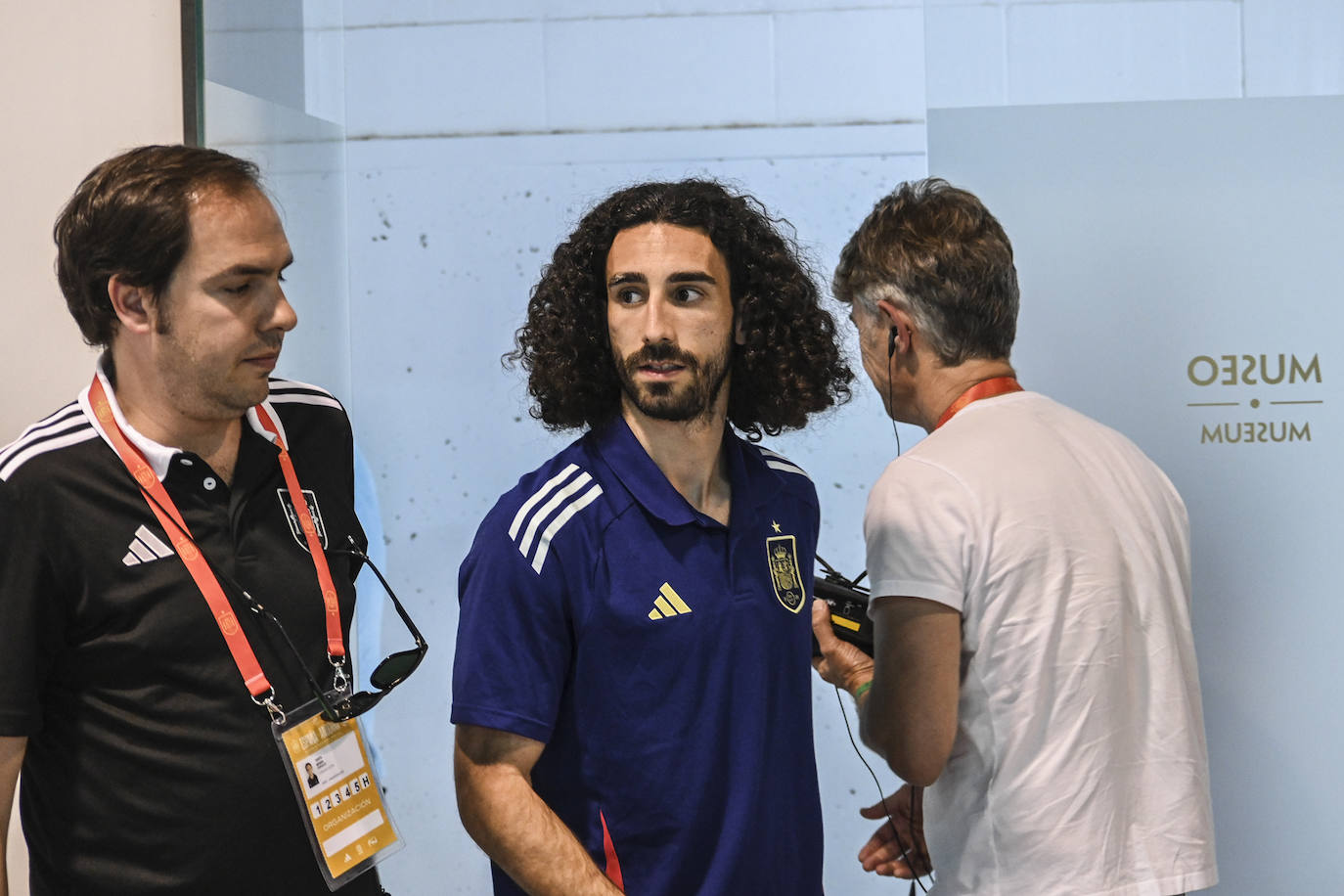 Imágenes de la rueda de prensa de la selección española en Badajoz