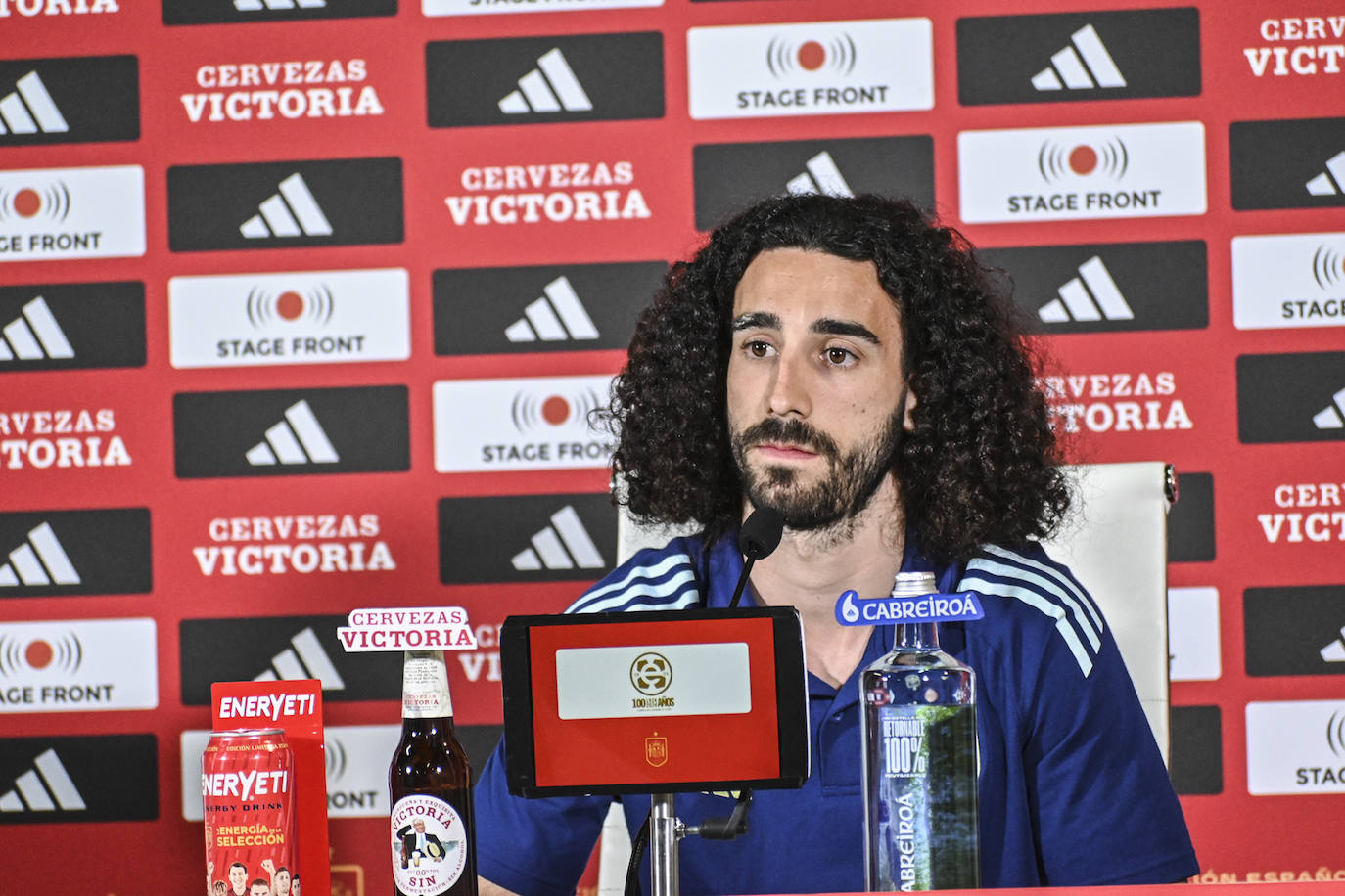 Imágenes de la rueda de prensa de la selección española en Badajoz