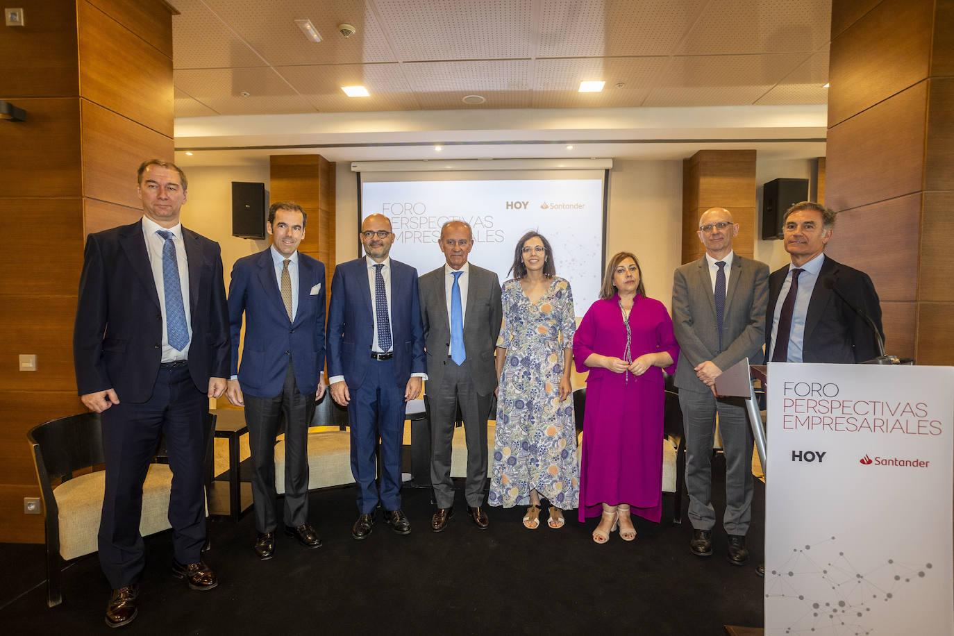 Víctor Cioban, Rafael Benjumea, Justiniano Cortés, Carlos Arce, Inmaculada López, Mar Domínguez, Ramón Jiménez y Ángel Luis Arce.