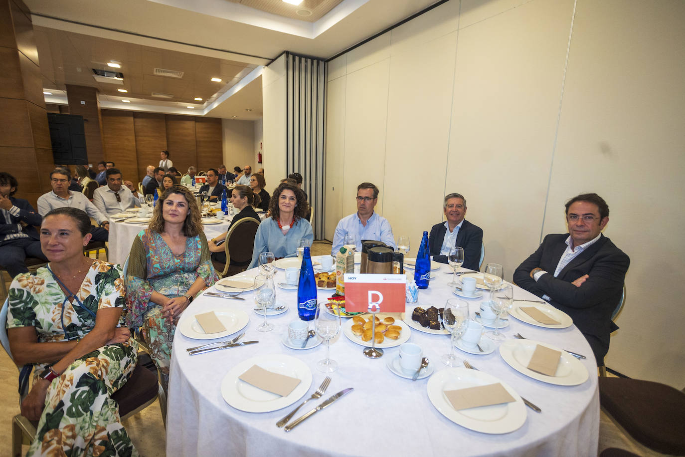 Susana López, Marisol Parra, María Oliva Cid, José Antonio Saavedra, Ángel Jiménez y Jesús María Rodríguez..