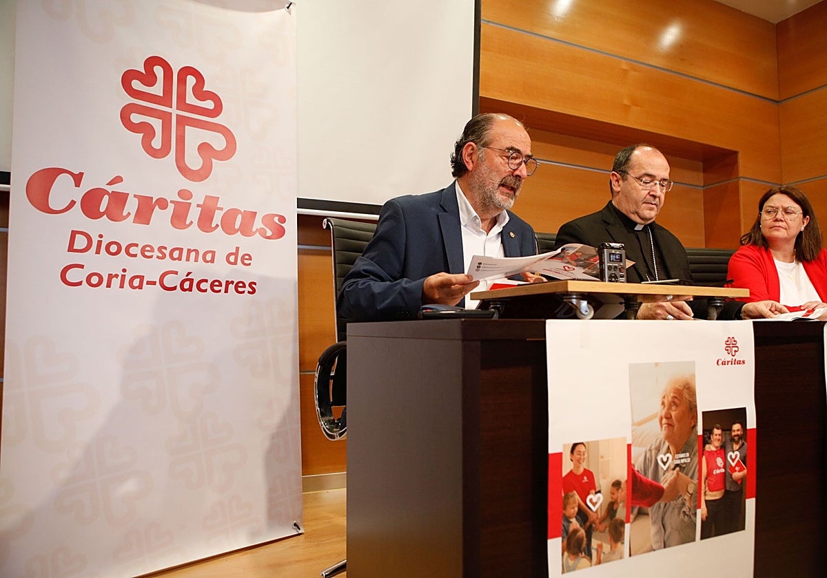 Presentación de la Memoria 2023 de Cáritas Diocesana este viernes en la Casa de la Iglesia de Cáceres.