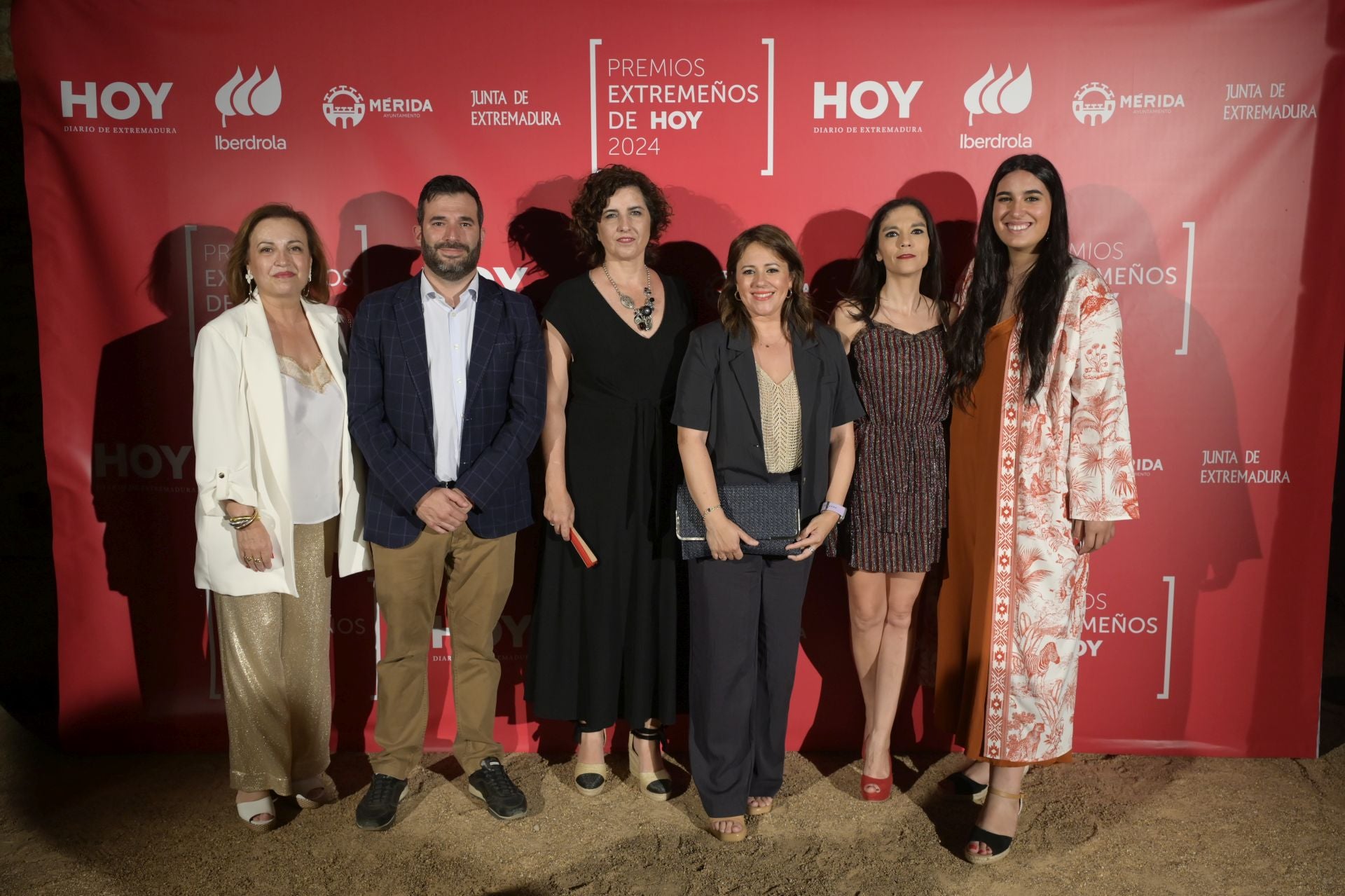 Cati Alarcón, Felipe González, Susana Fajardo, Ana Aragoneses, Pilar Amor y Laura Iglesias. 