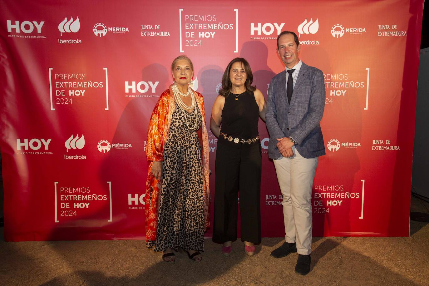 Antonia Lázaro, María Frutos y Emilio Aunión