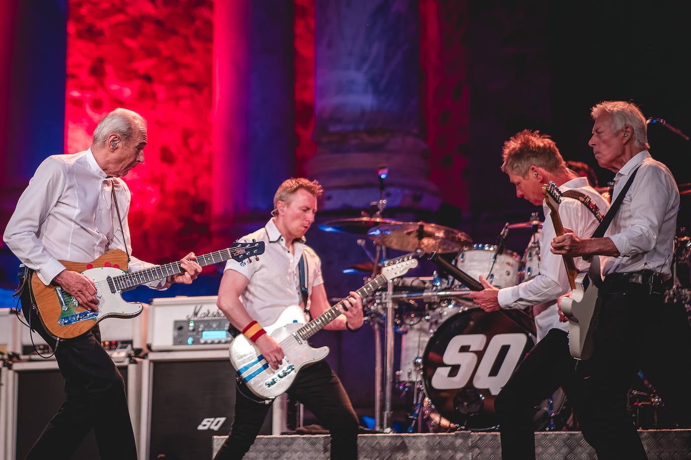 Las mejores imágenes del concierto de Status Quo en el Teatro Romano de Mérida