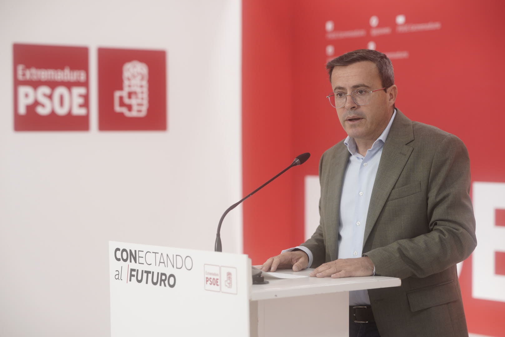 El PSOE extremeño advierte a Sánchez que no permitirá chantajes sobre el modelo de financiación