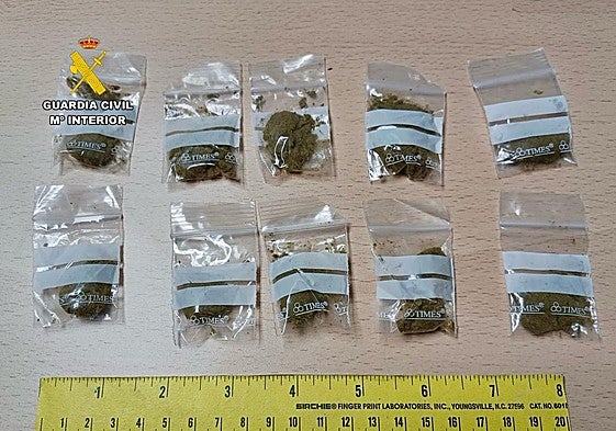 Droga incautada al joven de 20 años en Moraleja.