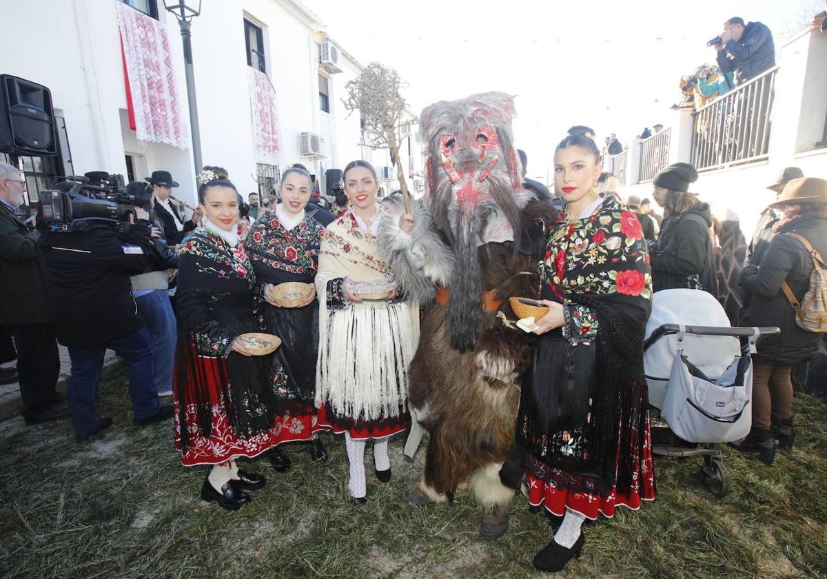 Celebración de las Carantoñas de Acehúche.