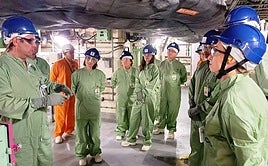 Diputados nacionales en la visita a la central nuclear de Almaraz.