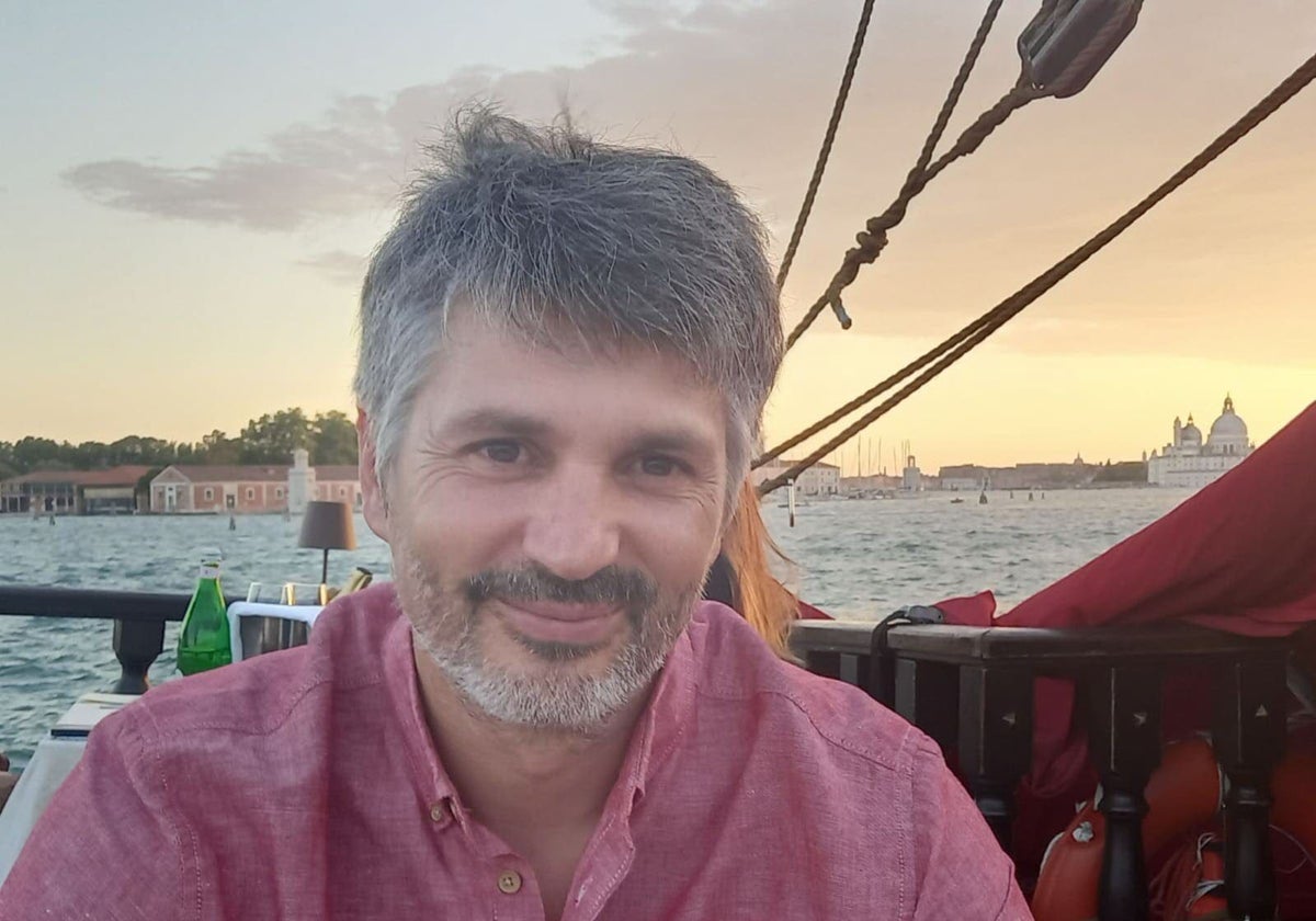 Especialistas de la Guardia Civil vuelven a buscar al montañero desaparecido hace año y medio