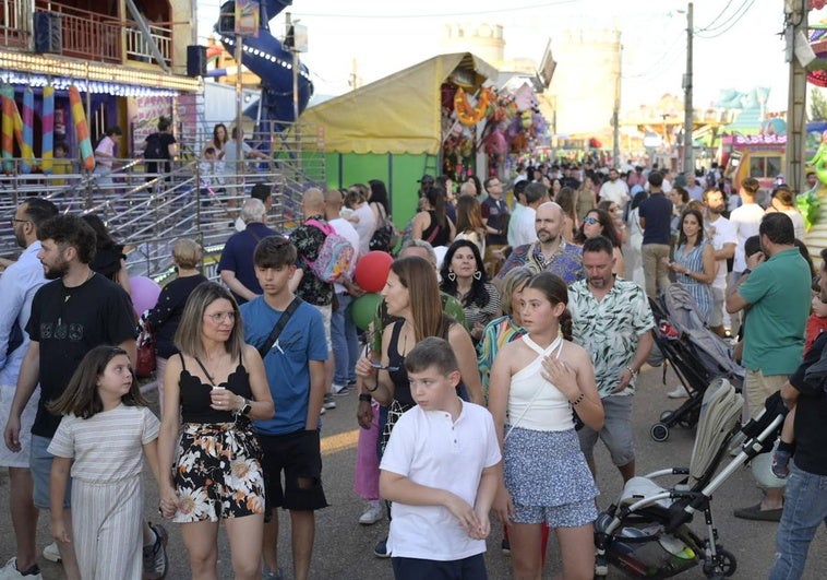 Ambiente este viernes en el ferial de Caya.