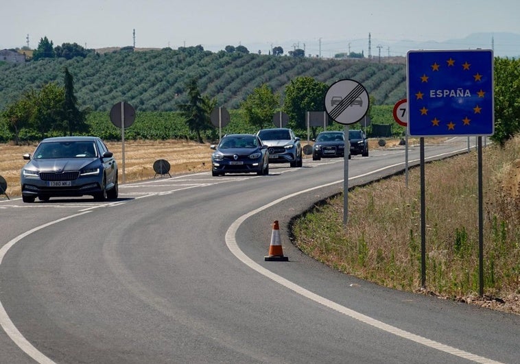 Carretera que une Badajoz y Campomayor.