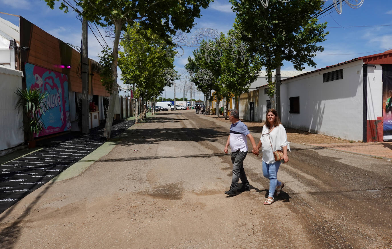 Las casetas llenas en el sábado de feria