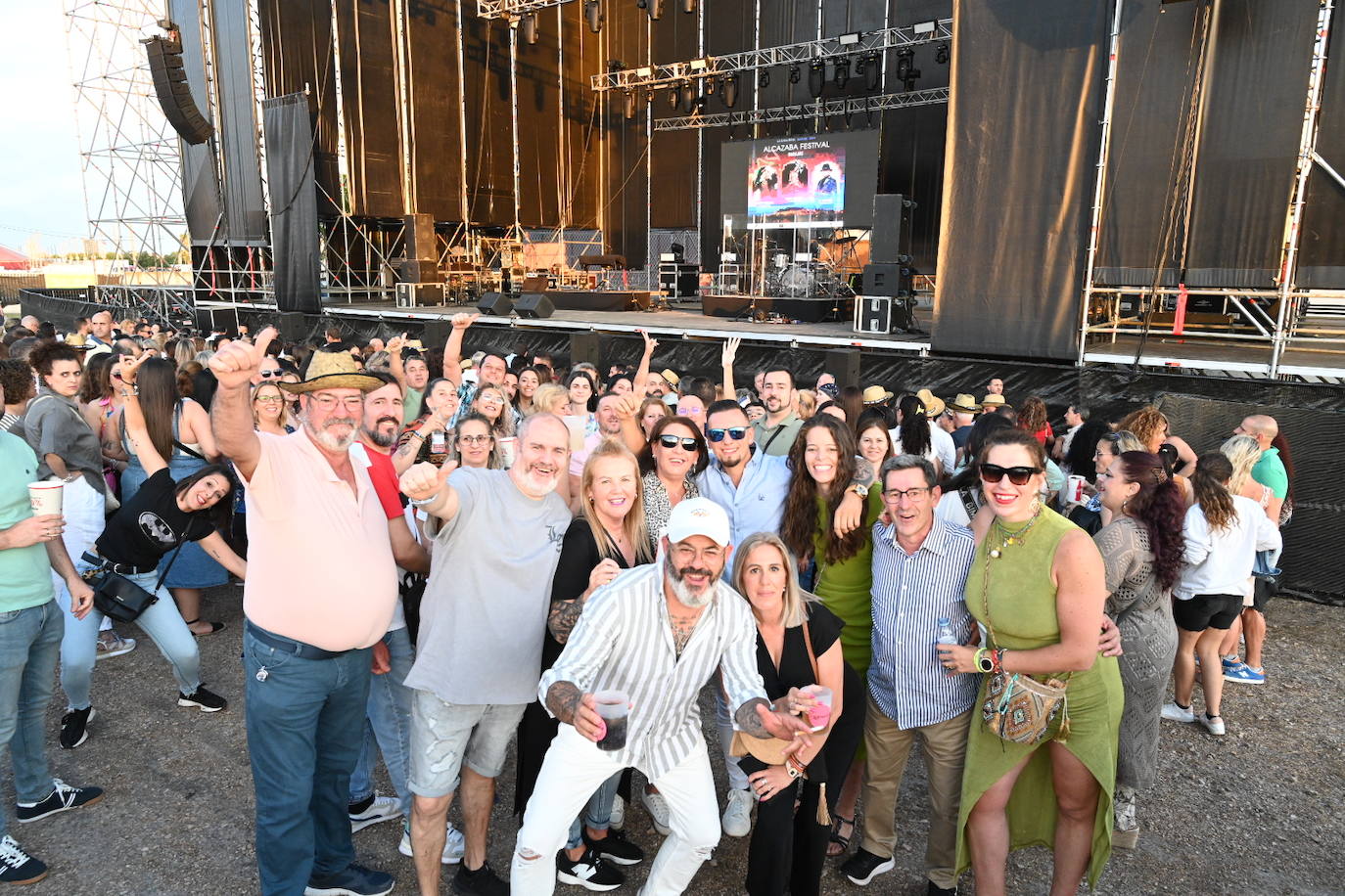 Camela ambienta el ferial de Badajoz