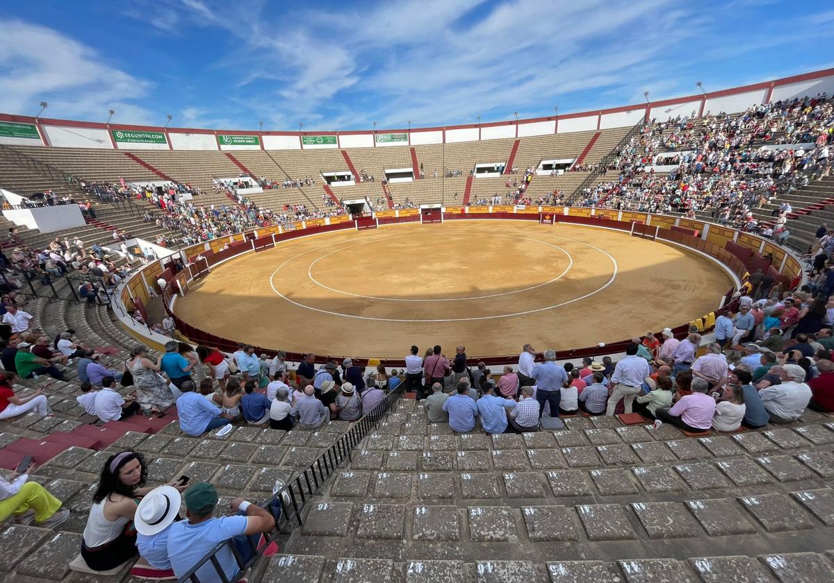 Así hemos narrado la corrida de toros mixta con Mendoza, De Justo y Marín