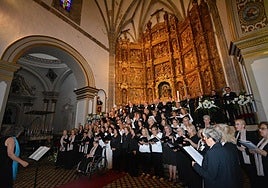 Todas las corales se unieron al final del encuentro