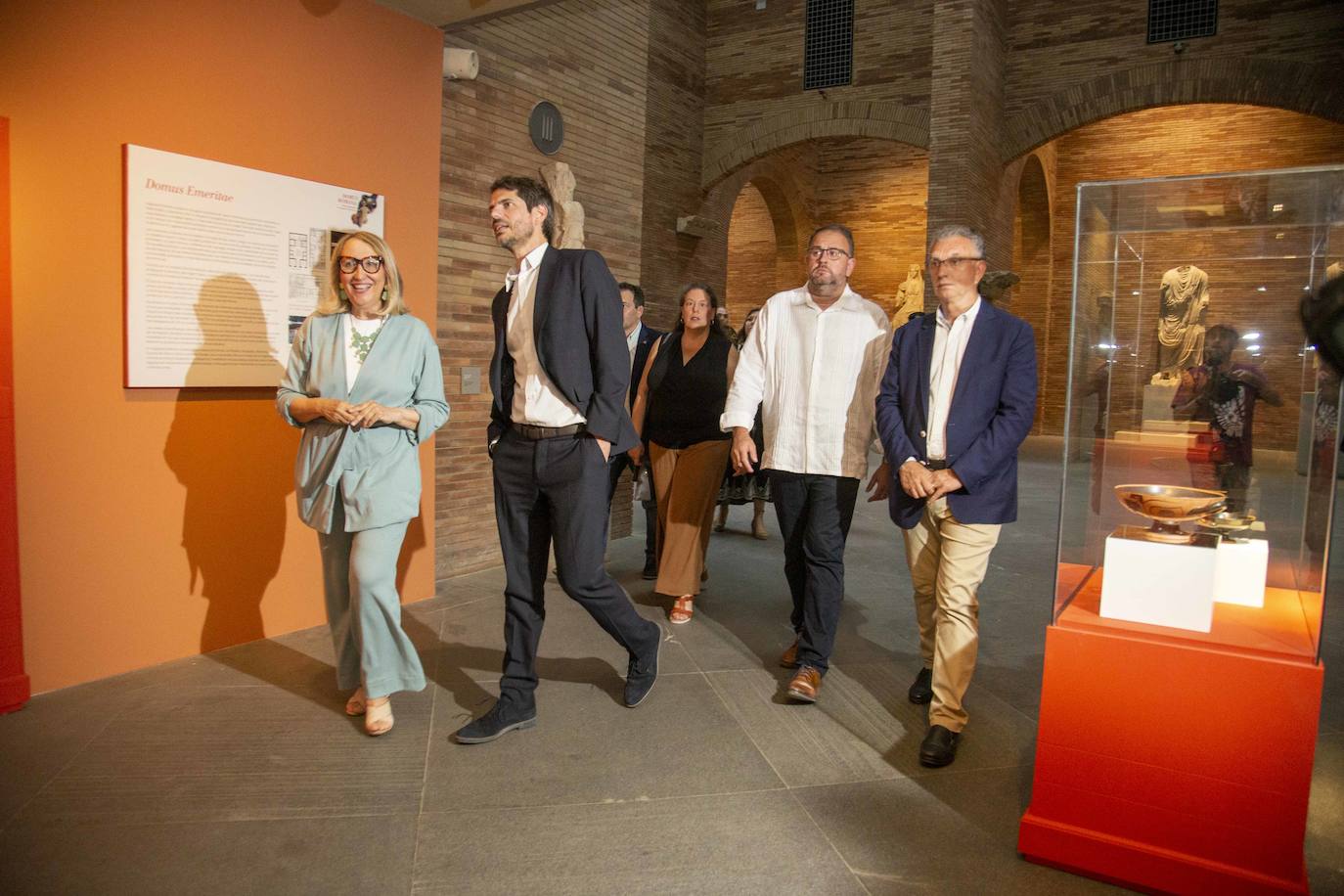 Así ha sido la visita del ministro de Cultura, Ernest Urtasun, al Museo Romano de Mérida