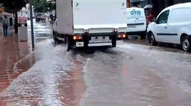 Calles inundadas en Navalmoral de la Mata por las fuertes lluvias