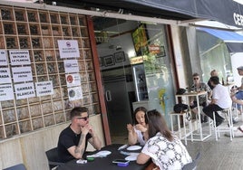 Bar Cádiz, en Badajoz, que únicamente cobra en metálico a sus clientes.