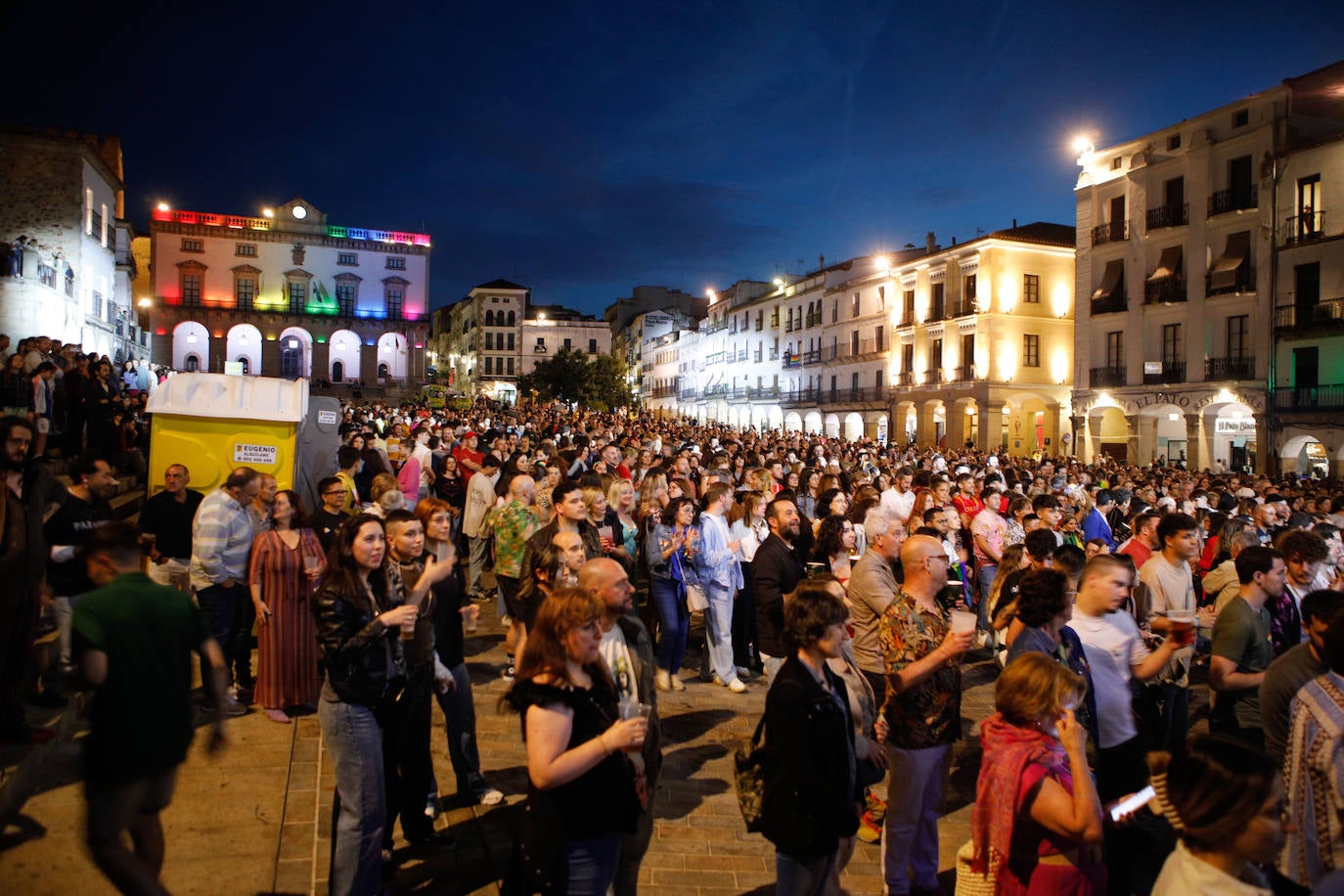 Las mejores imágenes de los conciertos de la fiesta del Orgullo de Cáceres (II)