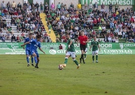 Javi Lobato durante el partido del Cacereño frente al Getafe B de la pasada temporada.