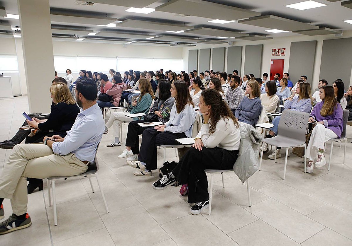 Recepción en Cáceres a los nuevos MIR que han iniciado su formación en la región.