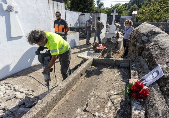 La foto de Alfredo Ramos, junto al sitio en el que se buscan sus restos.