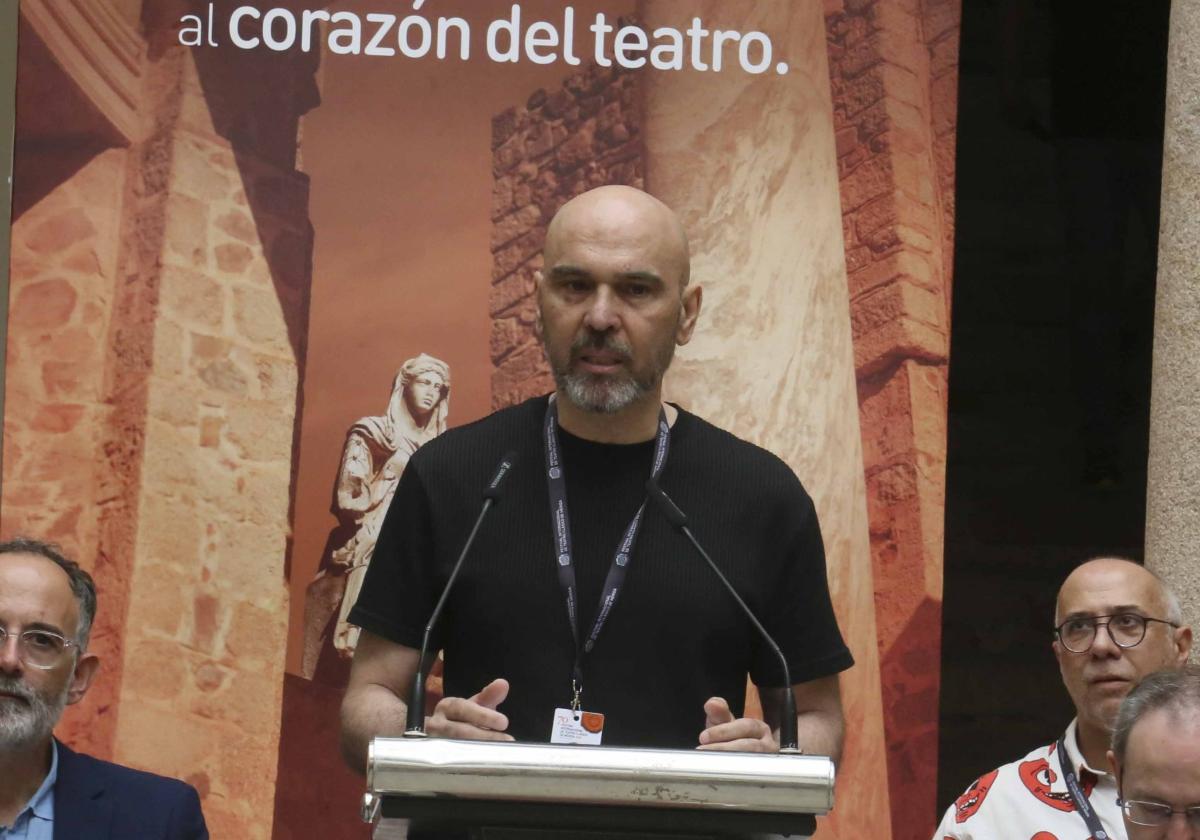 Florián Recio en la presentación de 'La aparición' en Mérida.