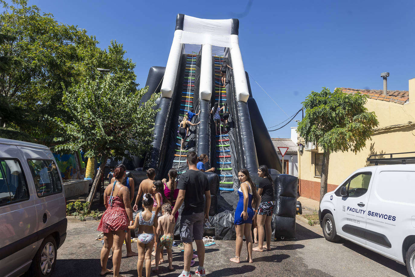 Imágenes de las fiestas del barrio de Santa Lucía, en Cáceres